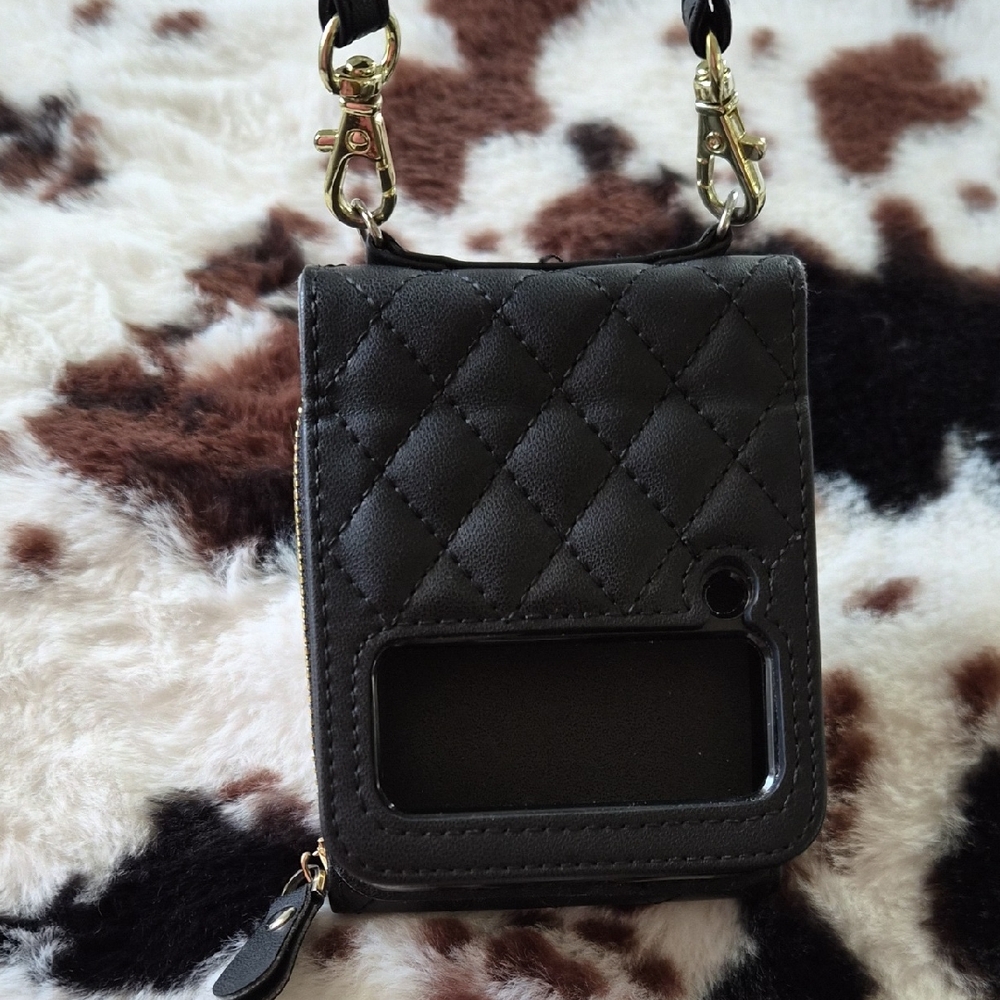 Quilted Black Crossbody Phone Case